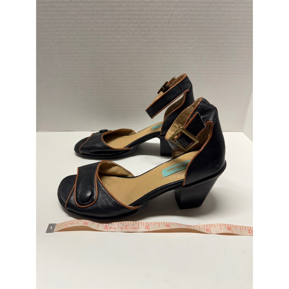 M2 by Miz Mooz Black Leather Ankle Strap Block Heel Sandals Button Detail 6.5 37 - Picture 10 of 11